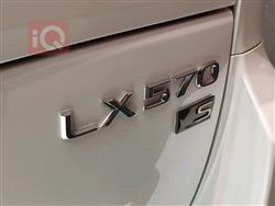 لكزس LX
